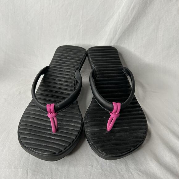 CROCS Women’s Size 8 Black Pink Cabana Wedge Heels Flip Flop Sandals - Picture 2 of 6